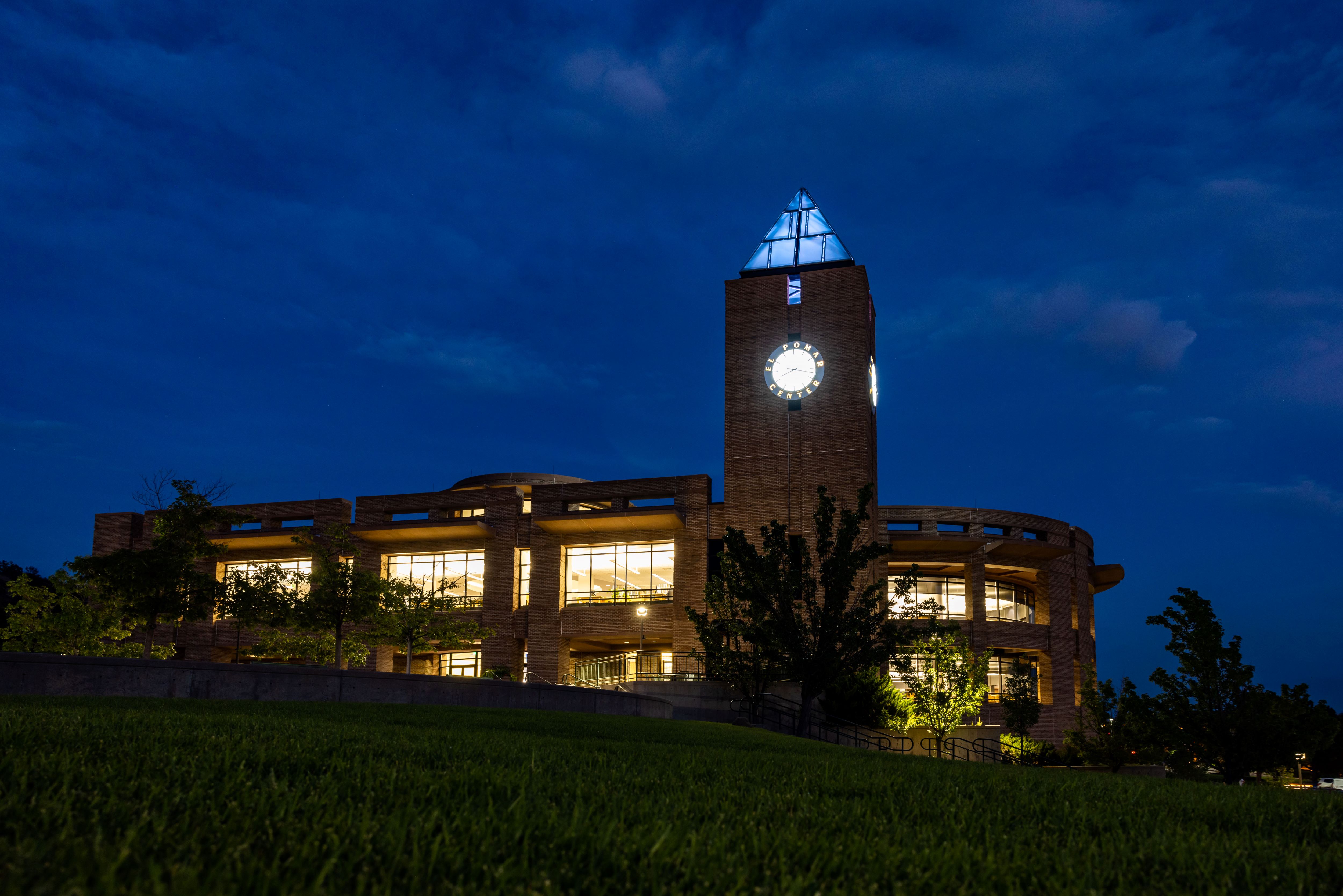 El Pomar at night